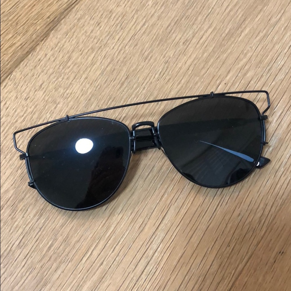 Black aviator sunglasses